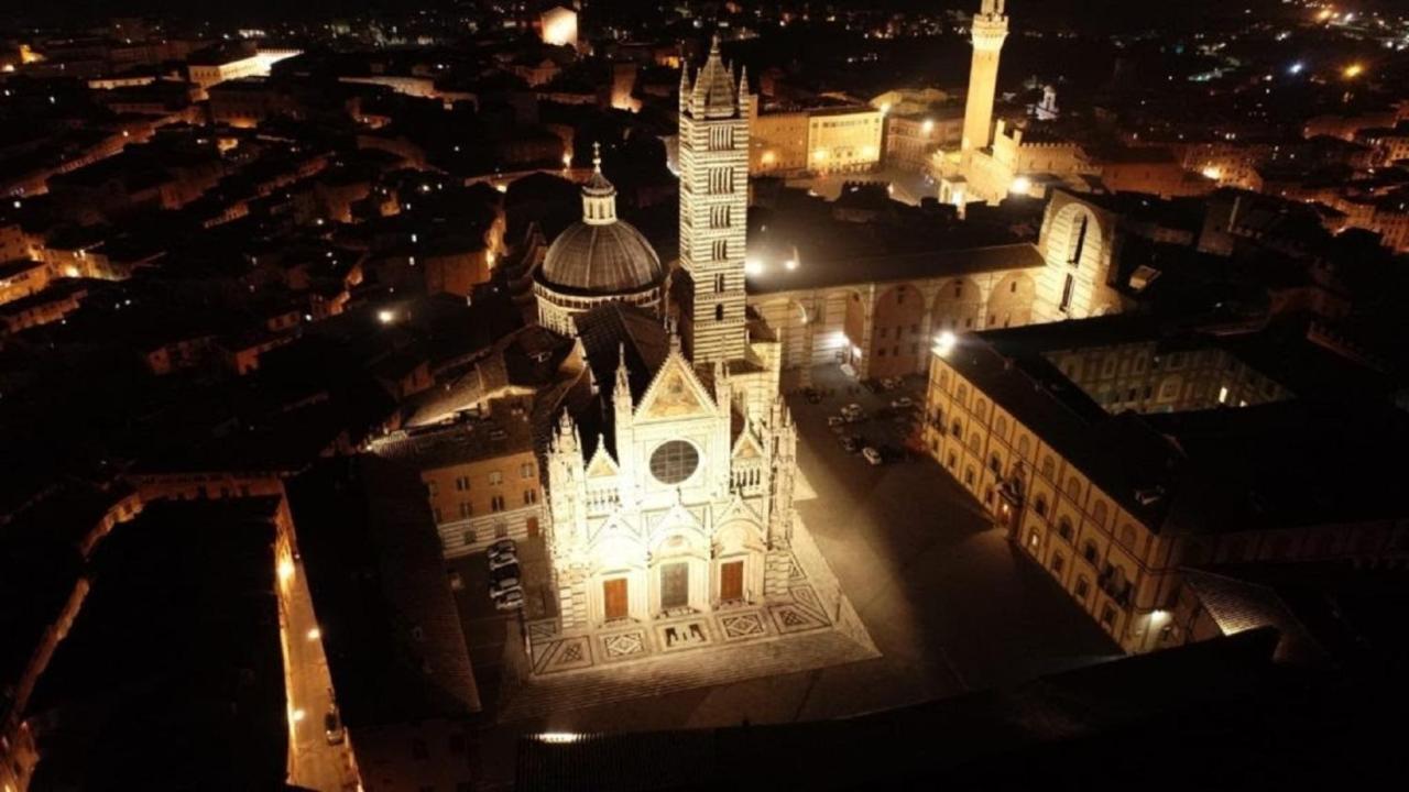 Cor Magis Kamullia - 200 Meters From The Historic Center And Close To The Train Station Siena Exteriör bild